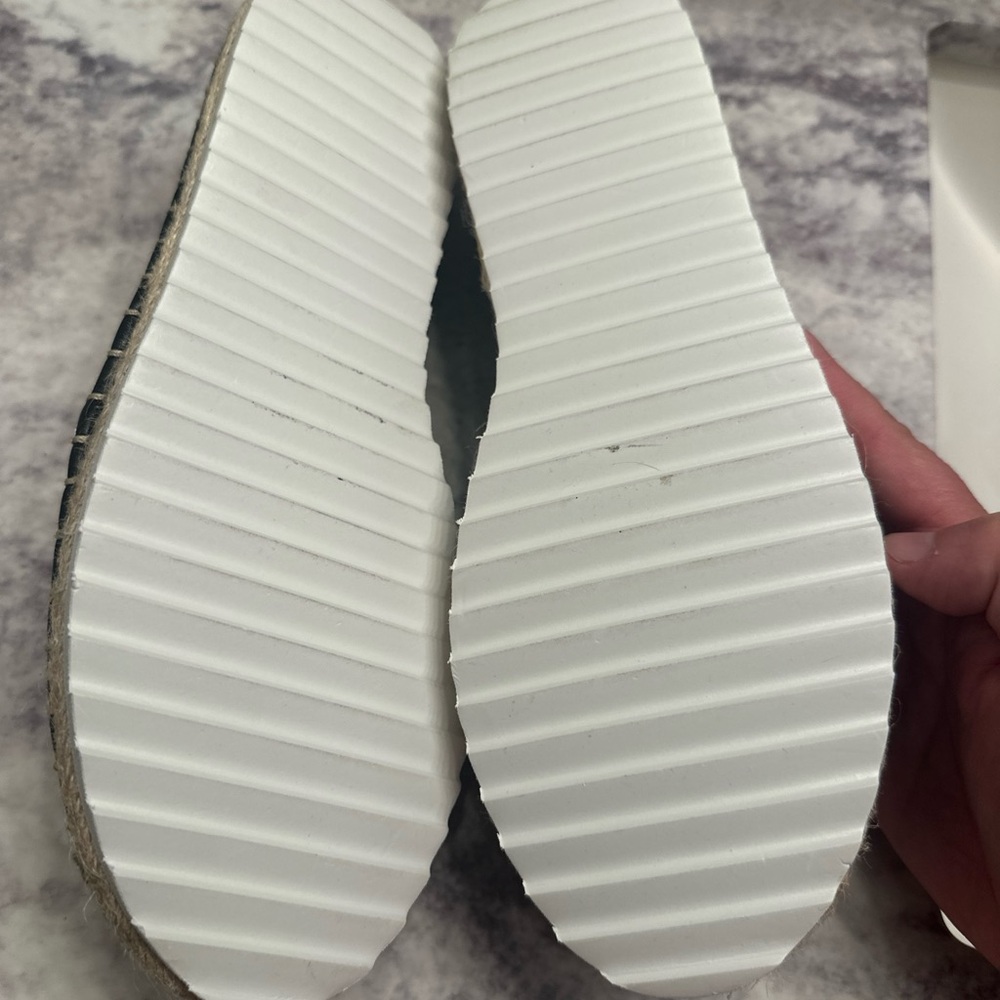 NWOT- Nautica Slip On Shoes-Animal Print size 7.5 - Picture 5 of 7